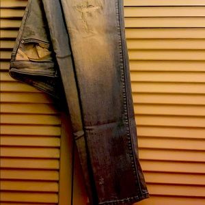 Rustic style REPLAY Jeans London store!